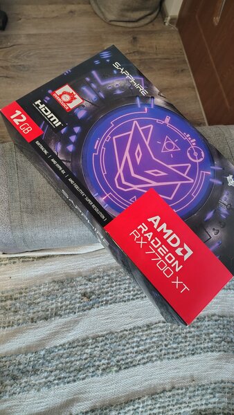 Placa video Sapphire Radeon RX 7700 XT NITRO+ 12GB – performanta excelenta